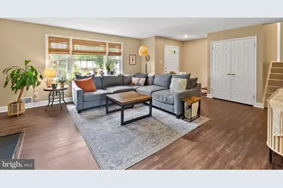 5208 Lindsay Street, Fairfax, VA 22032 - Photo 5