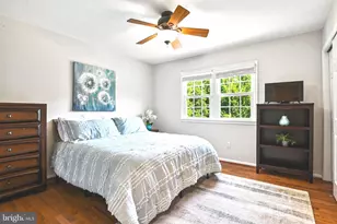 1715 Fox Run Ct, Vienna, VA 22182 - Photo 29