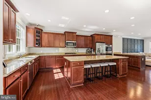 7891 Carbondale Way, Springfield, VA 22153 - Photo 11