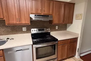 8818 Ridge Hollow Ct, Springfield, VA 22152 - Photo 9