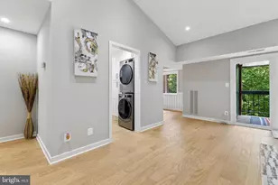 11841 Shire Ct, Reston, VA 20191 - Photo 3
