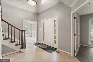 15253 Surrey House Way, Centreville, VA 20120 - Photo 9