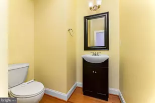8032 Reserve Way, Vienna, VA 22182 - Photo 7