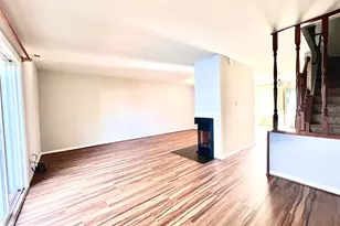 13710 Autumn Vale Ct, Chantilly, VA 20151 - Photo 7