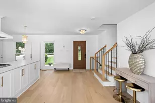 9411 Cello Ct, Vienna, VA 22182 - Photo 5
