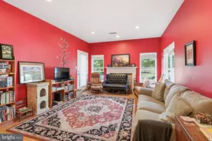 6011 Rosebud Ln, Centreville, VA 20121 - Photo 3