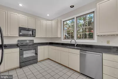 9902 Michael Schar Court, Vienna, VA 22181 - Photo 17