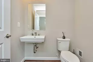 2358 Chadlington Rd, Falls Church, VA 22043 - Photo 45