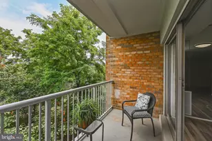8000 Le Havre Pl, Falls Church, VA 22042 - Photo 17