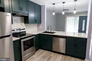 8042 Pantano Pl, Alexandria, VA 22309 - Photo 3