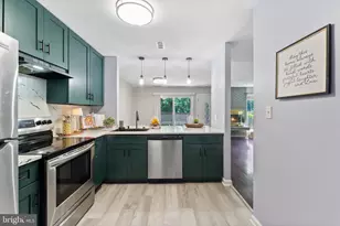 8042 Pantano Pl, Alexandria, VA 22309 - Photo 11
