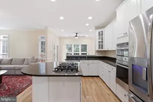 4530 Fair Valley Dr, Fairfax, VA 22033 - Photo 11