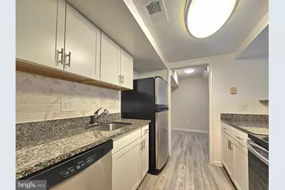 8612 Walutes Circle #B, Alexandria, VA 22309 - Photo 7
