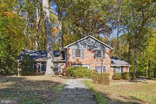 2300 Cheshire Ln, Alexandria, VA 22307 - Photo 1