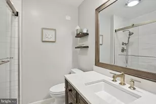 2300 Cheshire Ln, Alexandria, VA 22307 - Photo 17