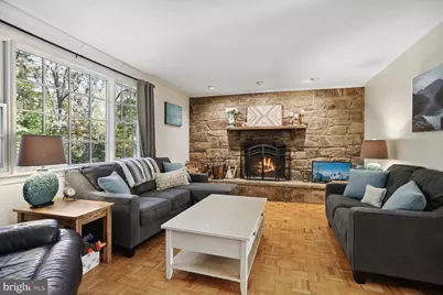 2300 Cheshire Lane, Alexandria, VA 22307 - Photo 3