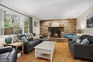 2300 Cheshire Ln, Alexandria, VA 22307 - Photo 3