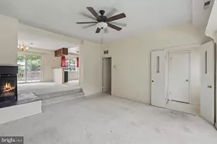 5305 Anchor Ct, Fairfax, VA 22032 - Photo 3