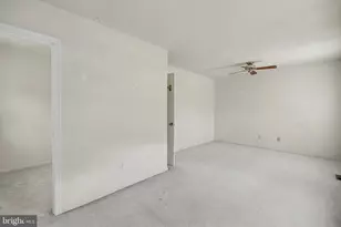5305 Anchor Ct, Fairfax, VA 22032 - Photo 13
