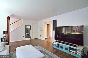 1450 Greenmont Ct, Reston, VA 20190 - Photo 13