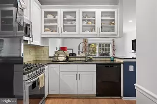 12118 Wedgeway Pl, Fairfax, VA 22033 - Photo 27