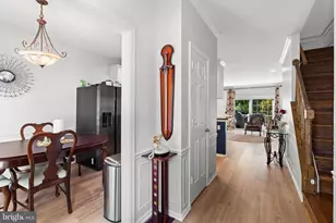 12118 Wedgeway Pl, Fairfax, VA 22033 - Photo 7