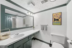 10516 Walter Thompson Dr, Vienna, VA 22181 - Photo 45