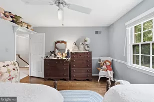 10516 Walter Thompson Dr, Vienna, VA 22181 - Photo 37