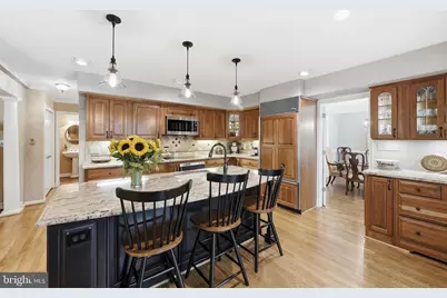 10516 Walter Thompson Drive, Vienna, VA 22181 - Photo 5