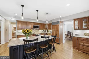 10516 Walter Thompson Dr, Vienna, VA 22181 - Photo 5