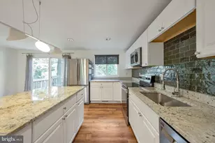 12304 Scotch Bonnet Ct, Reston, VA 20191 - Photo 3