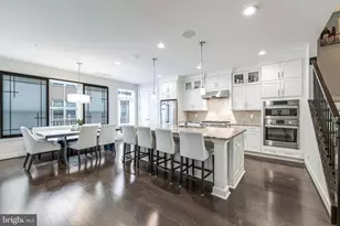 11692 Sunrise Square Pl, Reston, VA 20191 - Photo 19