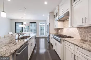 11692 Sunrise Square Pl, Reston, VA 20191 - Photo 25