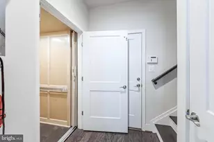 11692 Sunrise Square Pl, Reston, VA 20191 - Photo 11