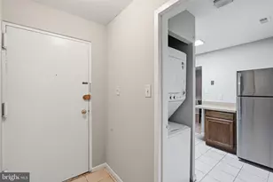 1526 Northgate Square, Reston, VA 20190 - Photo 3