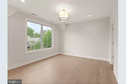 208 Elm Street SW, Vienna, VA 22180 - Photo 29