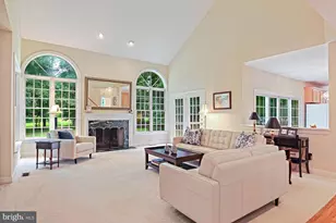 10560 Fox Forest Dr, Great Falls, VA 22066 - Photo 17
