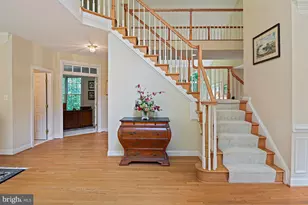 10560 Fox Forest Dr, Great Falls, VA 22066 - Photo 3