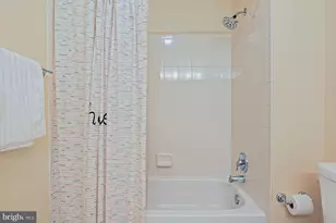 10560 Fox Forest Dr, Great Falls, VA 22066 - Photo 33