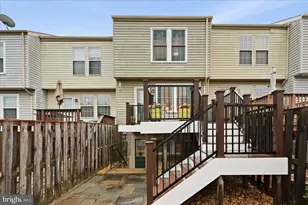 6609 Skylemar Trail, Centreville, VA 20121 - Photo 17