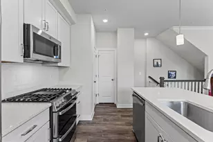 2410 Stella Pl, Alexandria, VA 22303 - Photo 15