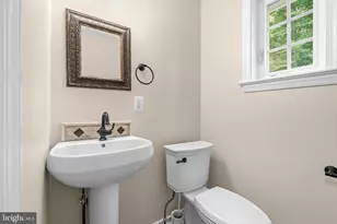 5110 Holden St, Fairfax, VA 22032 - Photo 17