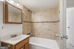 2339 Freetown Ct, Reston, VA 20191 - Photo 15