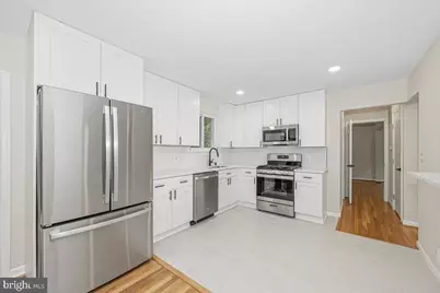8624 Parliament Drive, Springfield, VA 22151 - Photo 11