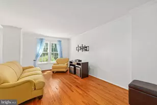 8217 Clifton Farm Ct, Alexandria, VA 22306 - Photo 13