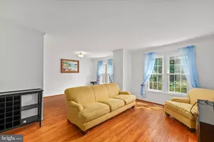 8217 Clifton Farm Ct, Alexandria, VA 22306 - Photo 15