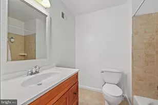 8217 Clifton Farm Ct, Alexandria, VA 22306 - Photo 19