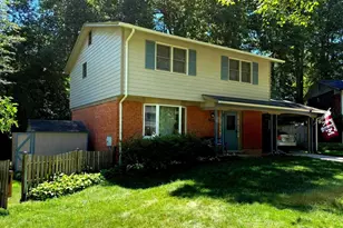 9809 Bacon Ct, Fairfax, VA 22032 - Photo 1