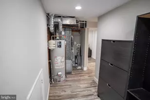 8926 Sylvania St, Lorton, VA 22079 - Photo 37