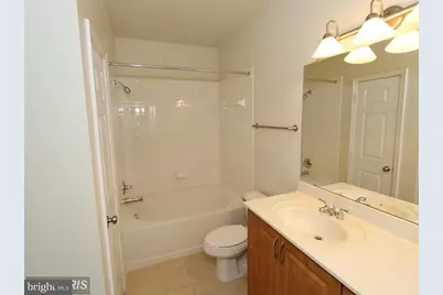 12953 Centre Park Circle #215, Herndon, VA 20171 - Photo 9